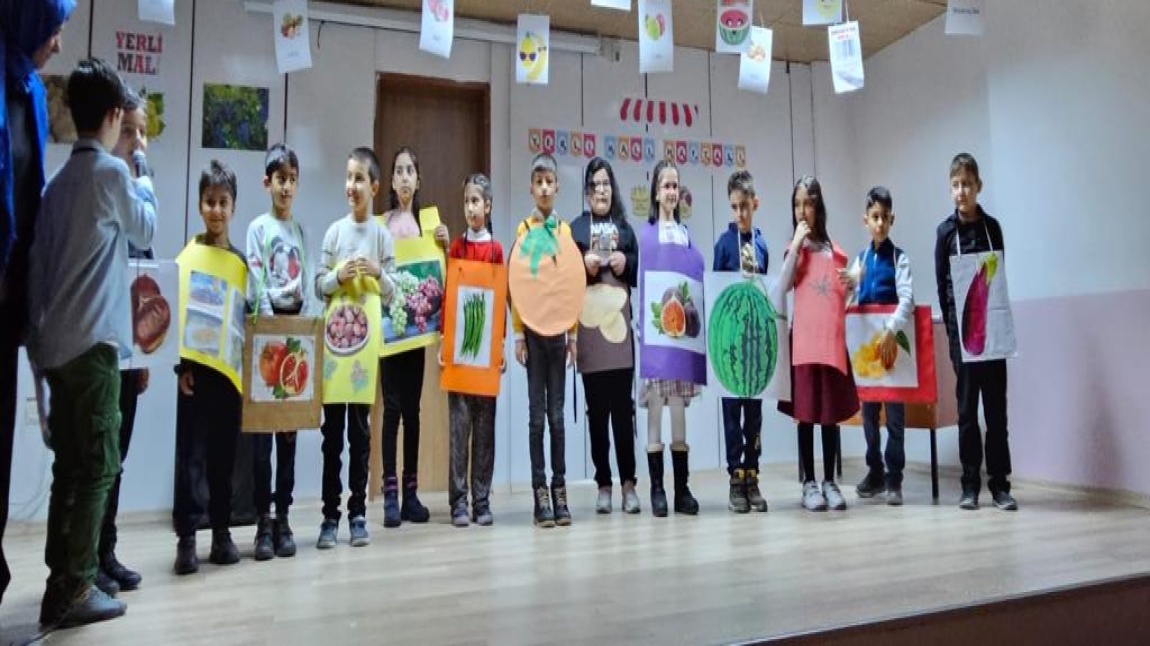 3C Sınıfı Tutum, Yatırım ve Türk Malları Haftasını Kutladı
